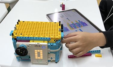 開催プログラム ロボットの画像